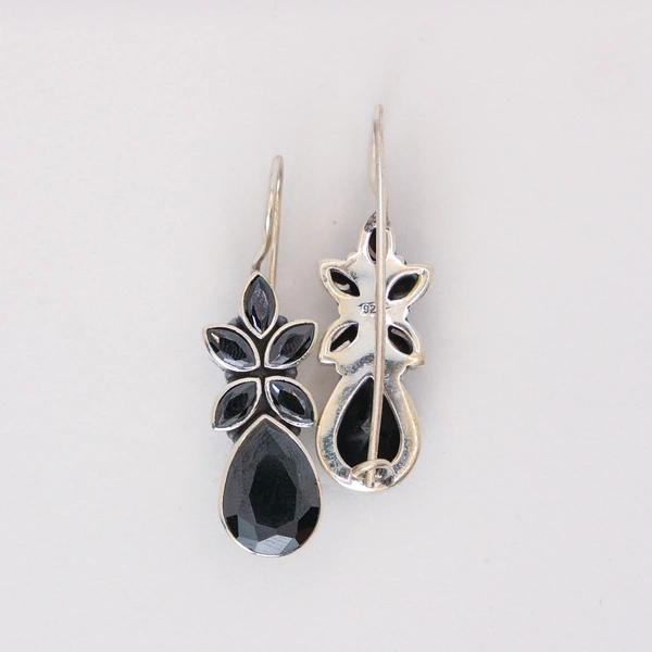Classic Black earrings