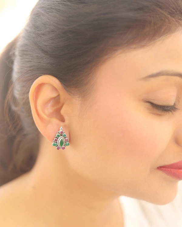 Classic multicolor studs