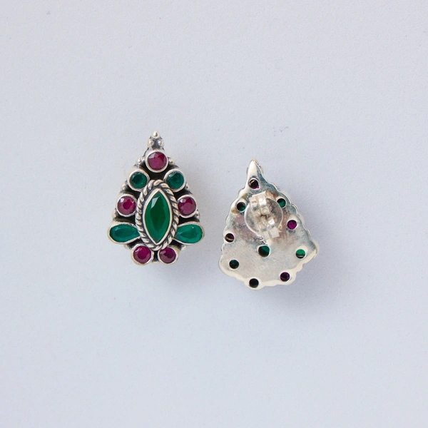 Classic multicolor studs