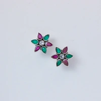 Classic multicolor studs