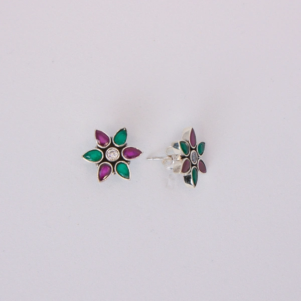 Classic multicolor studs