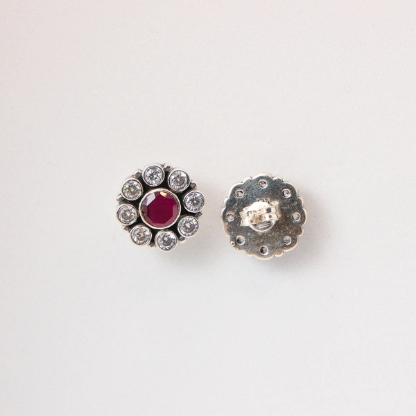 Classic stone studs