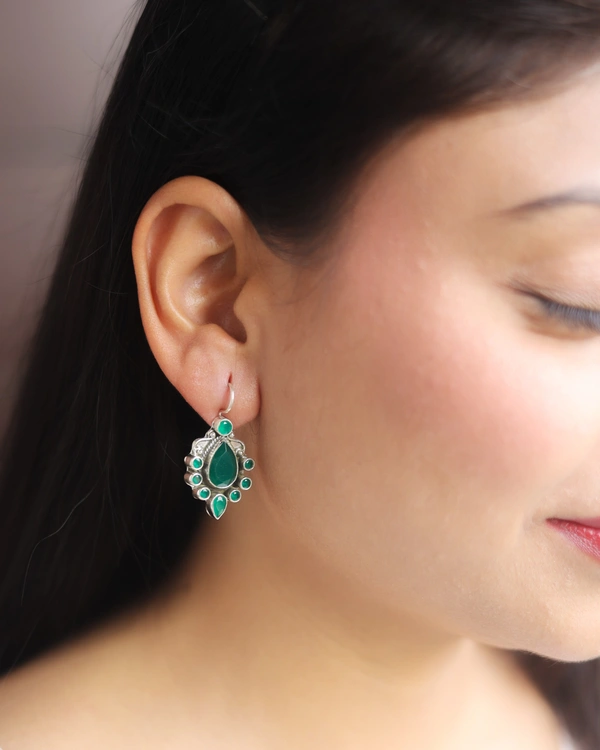 Classiz Green Earrings