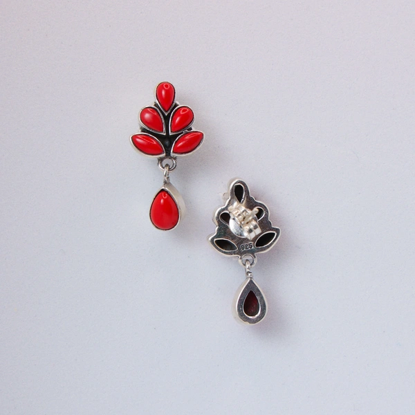 Classic Coral earrings