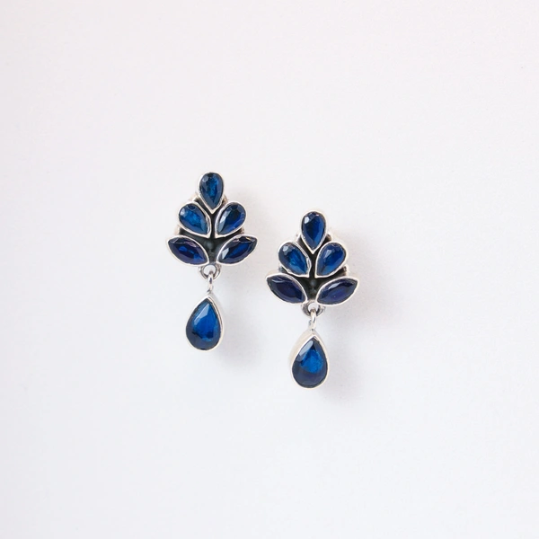 Classic blue studs