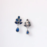 Classic blue studs