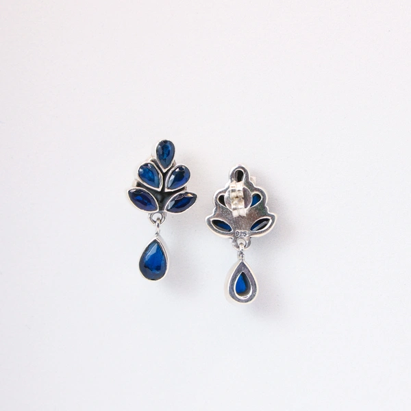 Classic blue studs