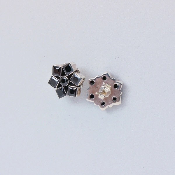 Classic Black earrings