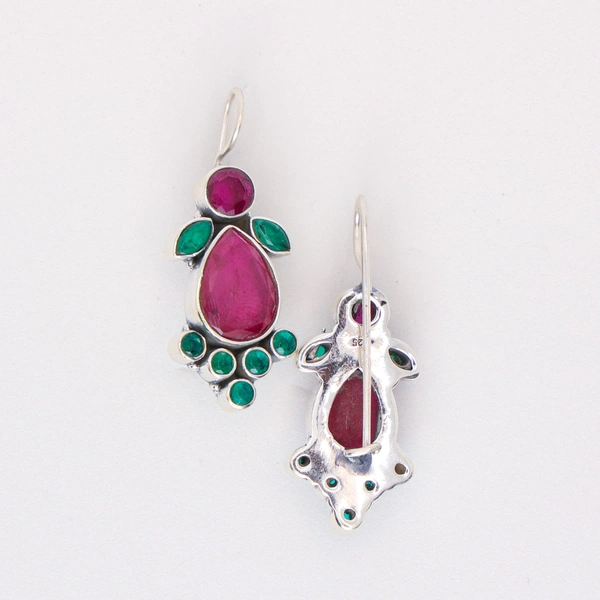 Classic multicolor studs