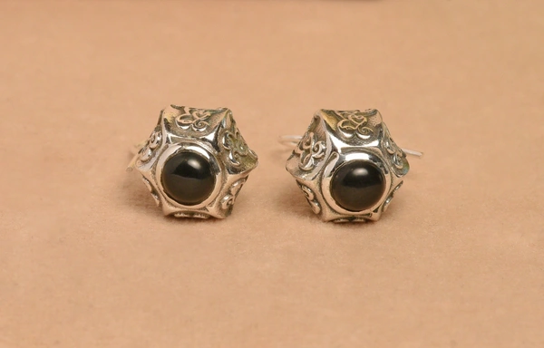 Black onyx carving 925 silver earrings