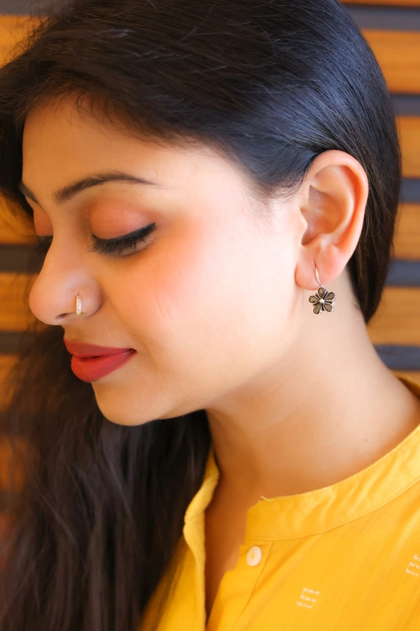 Black Flower earrings