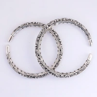 Carving flexible bangle