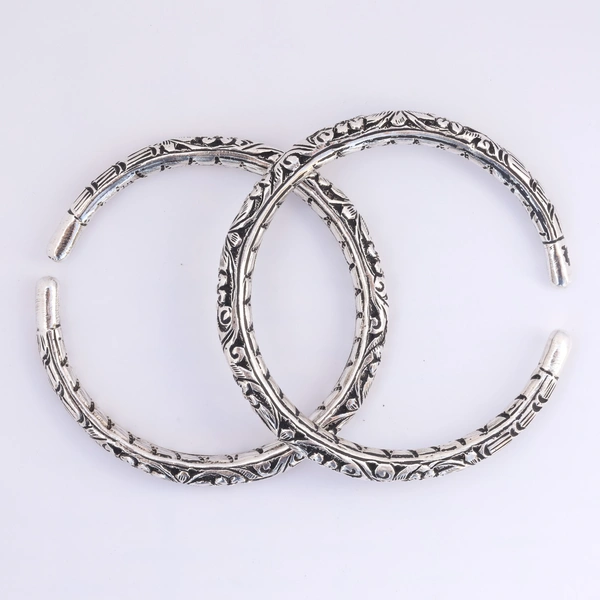 Carving flexible bangle