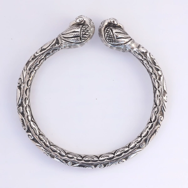 Carving Peacock head Flexible bangle
