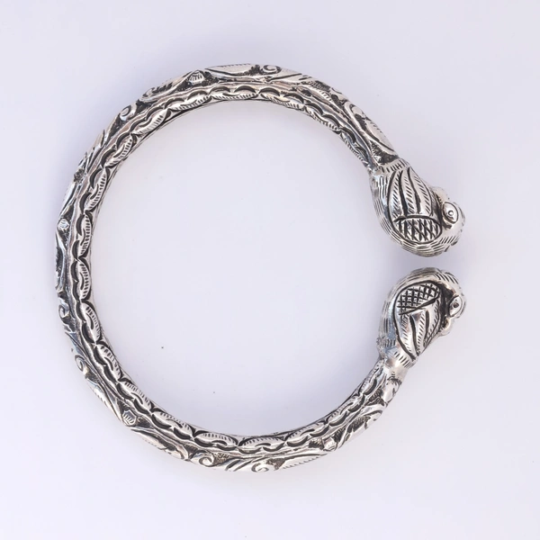 Carving Peacock head Flexible bangle