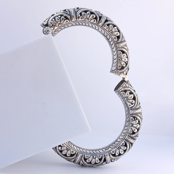 Carving Bangle openable