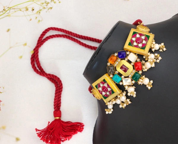 Kundan Choker