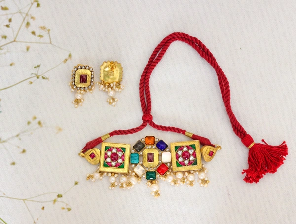 Kundan Choker