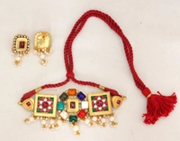 Kundan Choker