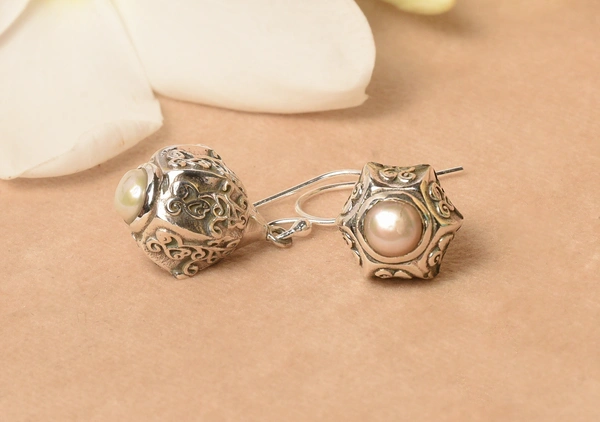 Pearl carving 925 silver earrings
