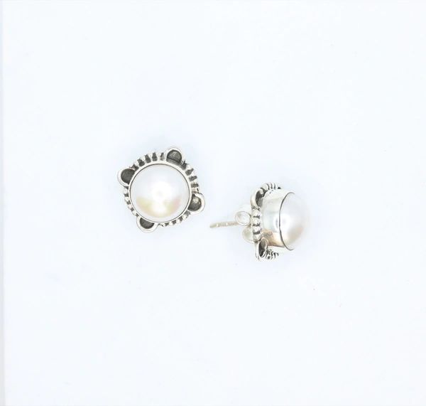 Pearl tops