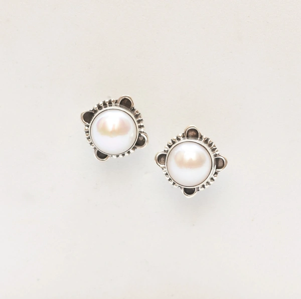 Pearl tops