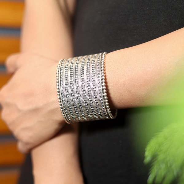 Rawa Cuff Openable