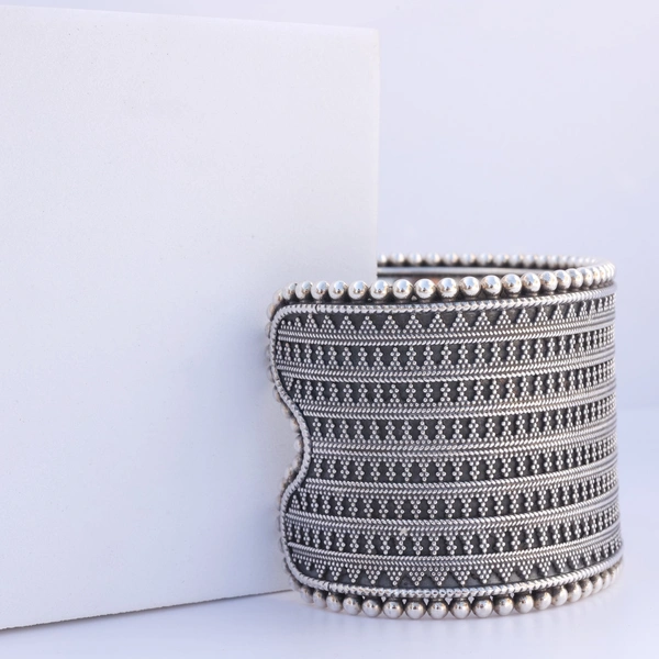 Rawa Cuff Openable