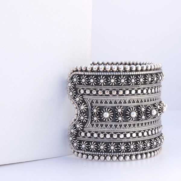 Rawa Cuff Openable