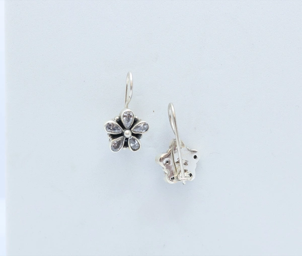Zirconia flower earrings