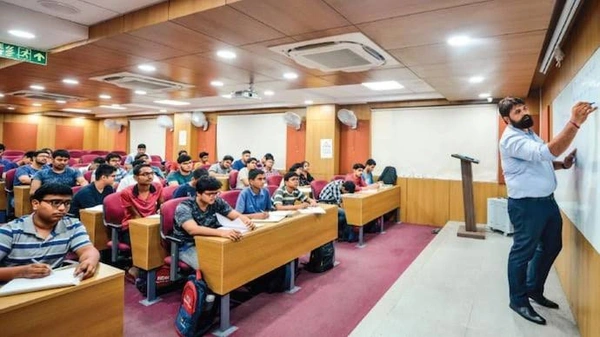 कोचिंग सेंटर पता करने के लिए हमने संपर्क करें 6202565990