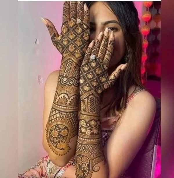  फंक्शन तेव्हार या शादी के लिए मेहंदी लगाने के लिए हमसे संपर्क करे📞9315963799 - 📞9315963799, हवेली Khragapur