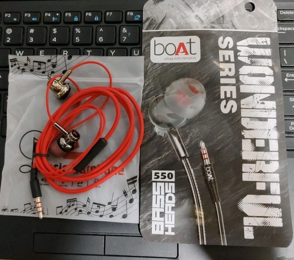 Boat 550 Earphone 