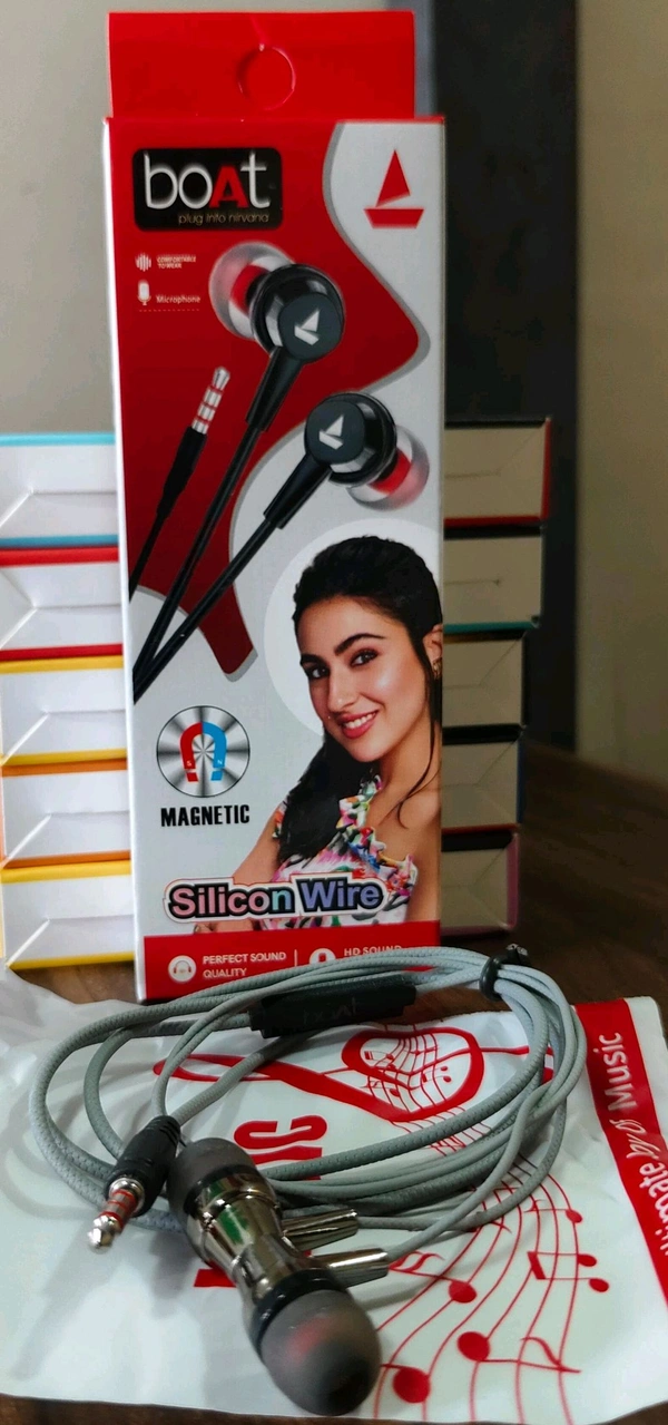 Boat Silicon Wire Earphone Box Peking 