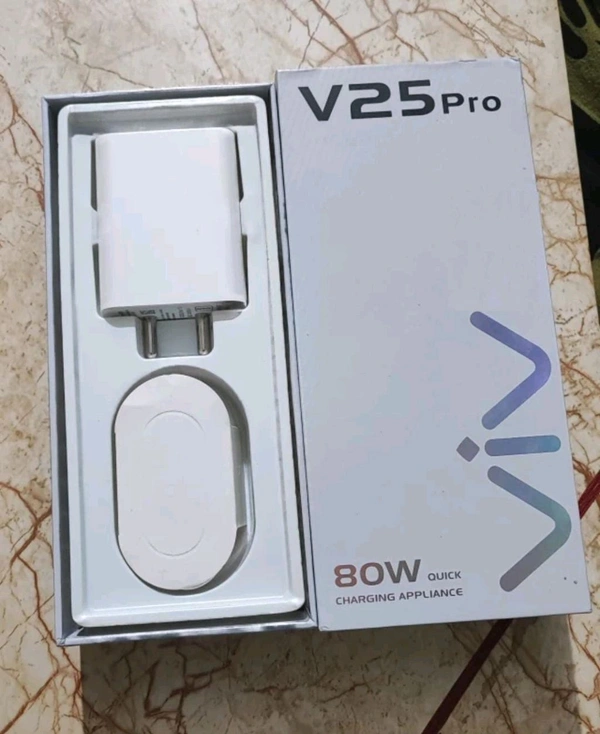 Vivo v25pro 80w charger og 100% support  