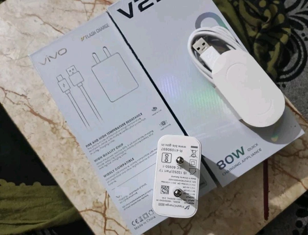 Vivo v25pro 80w charger og 100% support  
