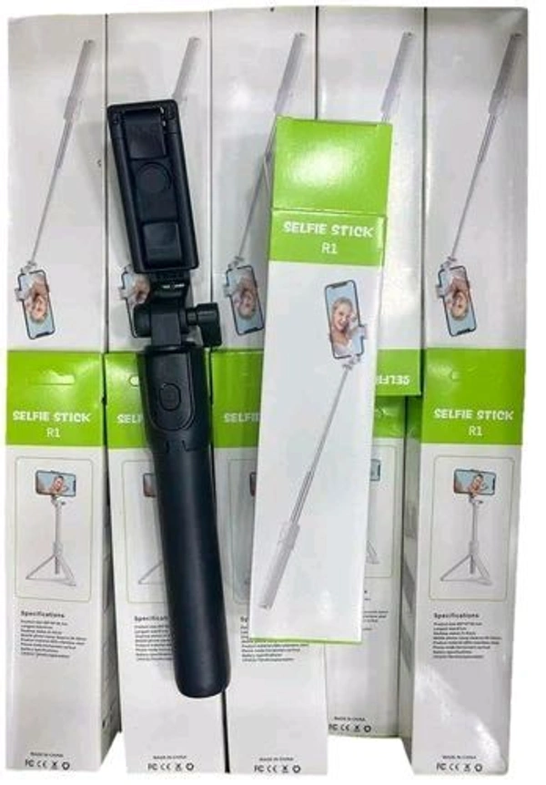 R1 SELFIE STICK