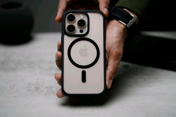Iphone 16 Pro Cover Magsafe Black
