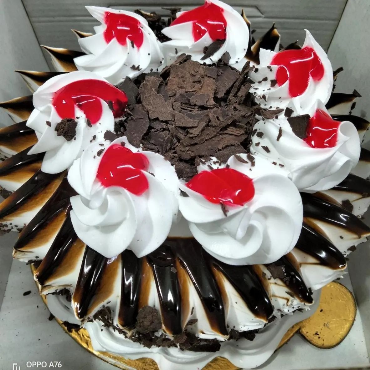 Heart Shape Black Forest Cake 500 gm | Winni.in