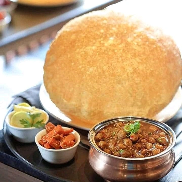 Chola Bhatura (2 Piece)  - 2 Piece Bhature With Chole