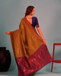 Alluring Art Silk Jacquard Saree with Blouse piece