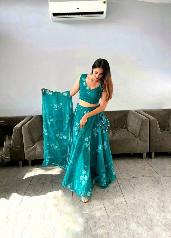 Antique Fashion  Pure Jimmy Organza Silk Digital Printed Lahenga 8 Meter Flair 