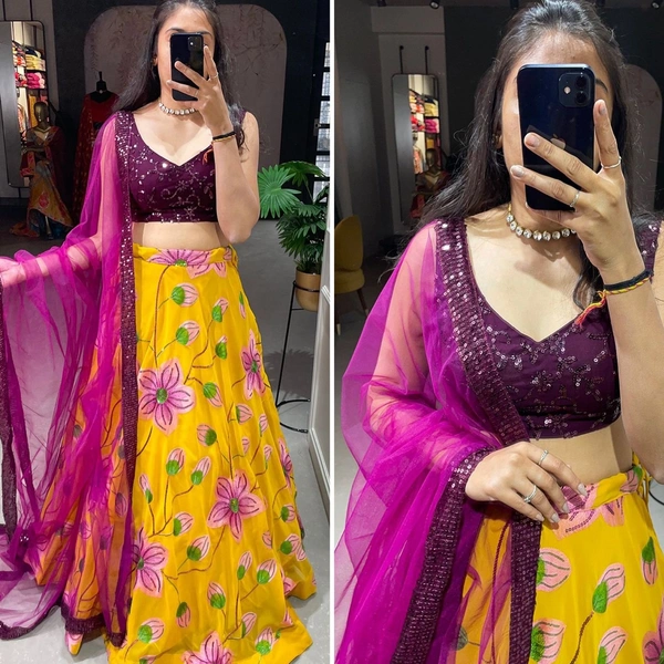 Antique Fashion 1 Make space for some sassy looks and dazzling silhouettes in your wardrobe with this lehenga.