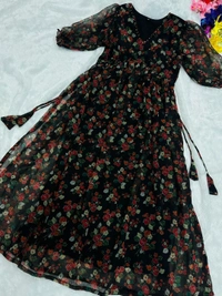 Antique Fashion 1 *Kurti* fresh nayra cut padded Kurtis of digital printed Georgette fabrics with side slit open - L (40)