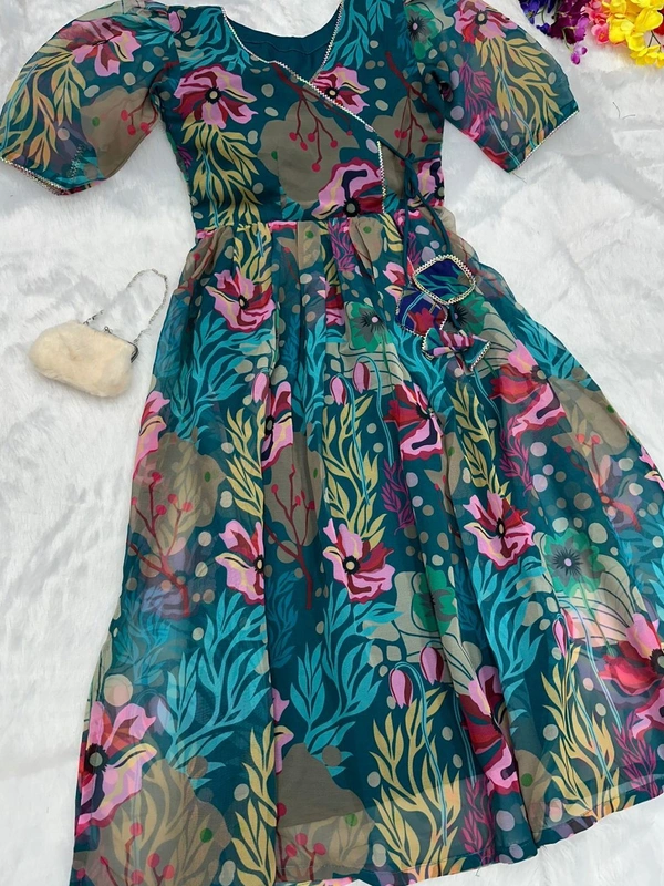 Antique Fashion 1 *Kurti* fresh nayra cut padded Kurtis of digital printed Georgette fabrics with side slit open  - X's (34)