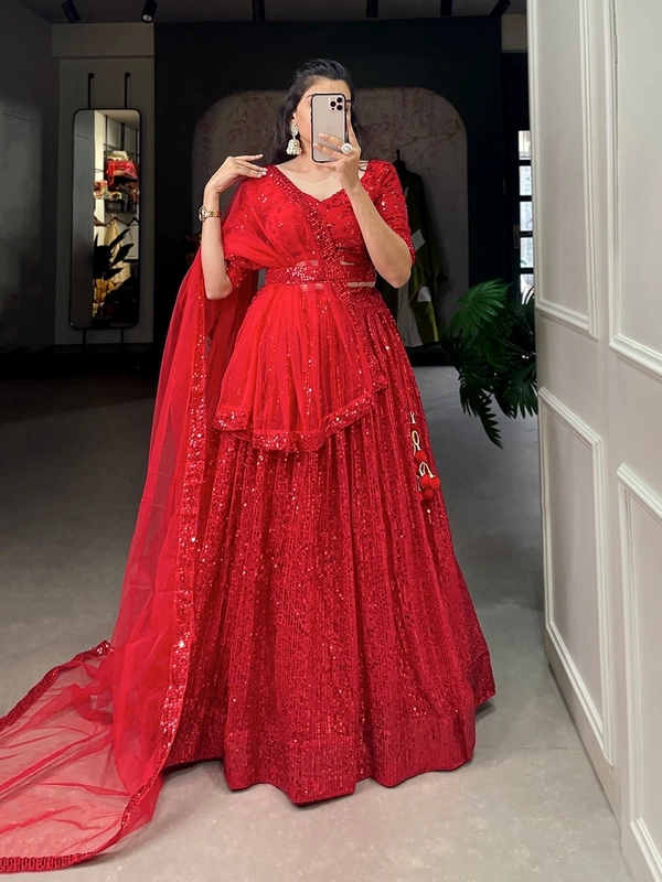 Antique Fashion 1 Georgette is especially gorgeous when we tend to go for lightweight materials with embroidery sequence work lehenga-choli to decorate high-end apparel like bridals and evening wear to enhance value and show ❤️