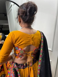 Antique Fashion 1 Add this gorgeous gamthi work lehenga choli to your wardrobe to make your navaratri more traditional💫❣️