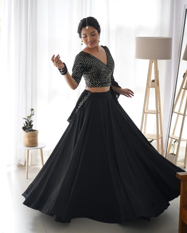 Antique Fashion  PURE SOFT FOX GEORGETTE FABRIC LEHENGHA CHOLI FULLY STTICHED, WITH FANCY DESIGNER BLOUSE FULLY STTICHED WITH DUPPTA COMPLETE READY TO WEAR* - Xxxl (46), Black