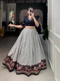 Antique Fashion 1 Add a delicate drama to your festive wardrobe with beautiful pieces that promise to elevate all your navratri plans