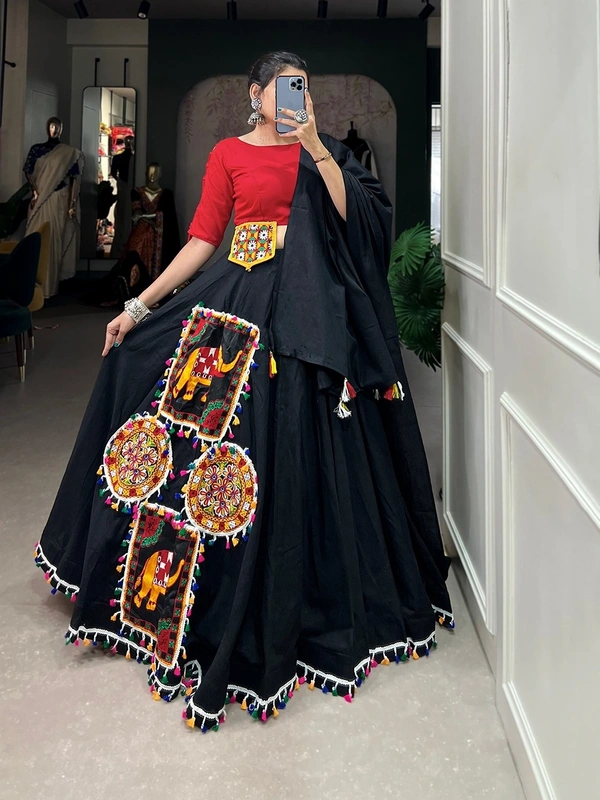 Antique Fashion 1 Everyone will admire you when you wear this Stunning Color Designer Lehenga Choli 